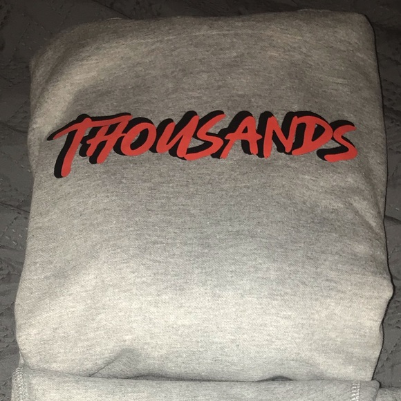 Gray Thousands Sweatsuit 2XL - Picture 1 of 2